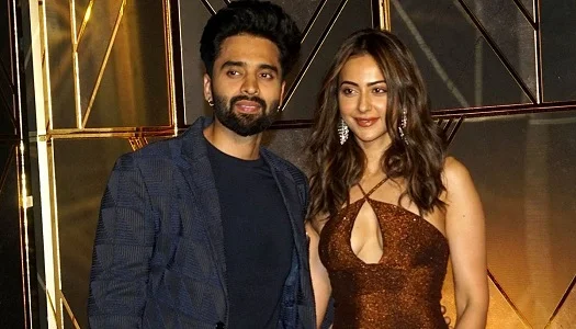 Rakul Preet Singh and Jackky Bhagnani just made their relationship official